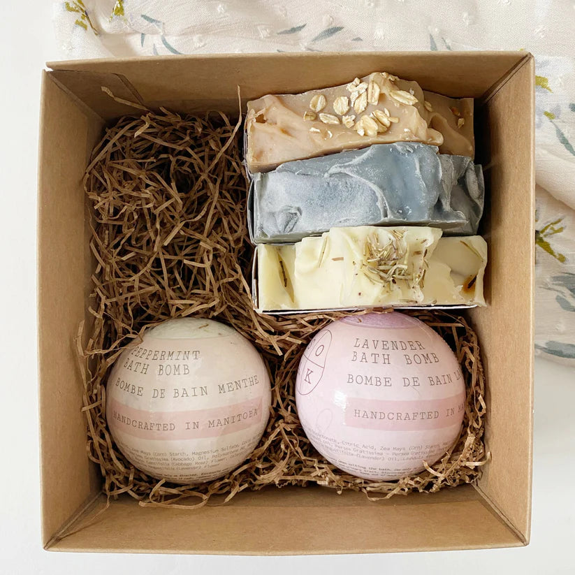 Gift Box: 2 Bath Bombs + 3 Soap Bars