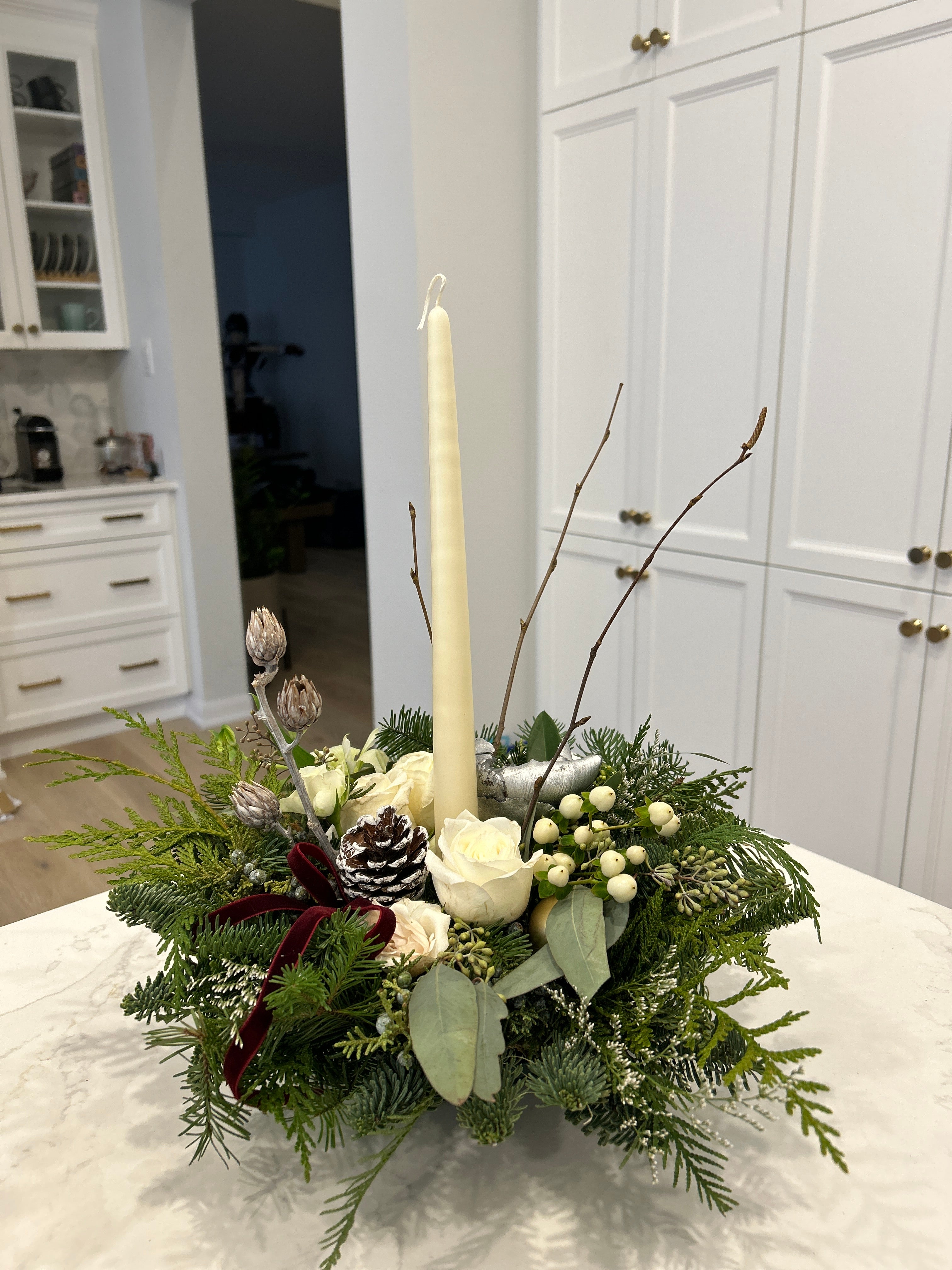 Festive Holiday centrepiece with Candle