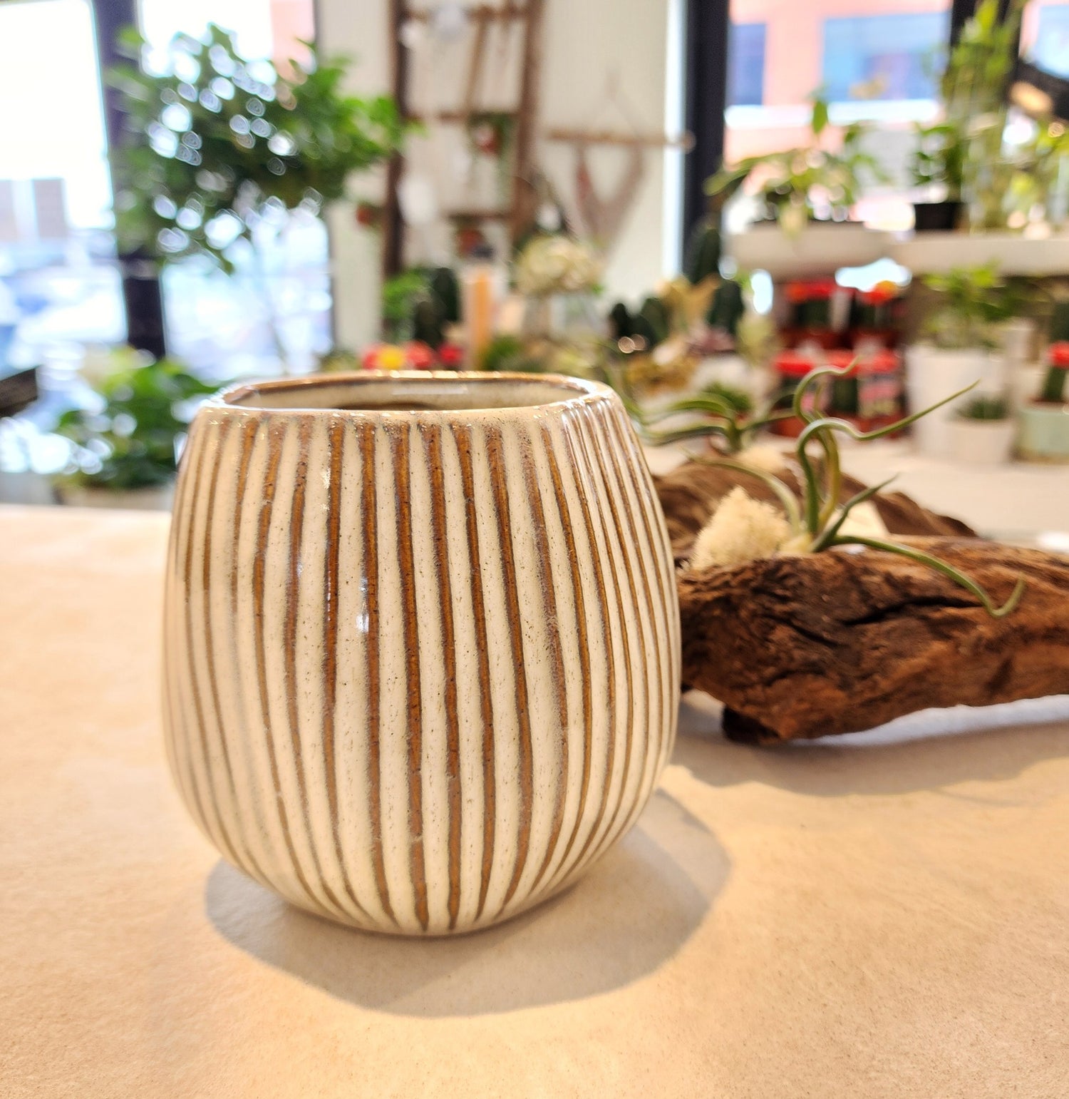 Ceramic Rib Beige-Brown(Small)
