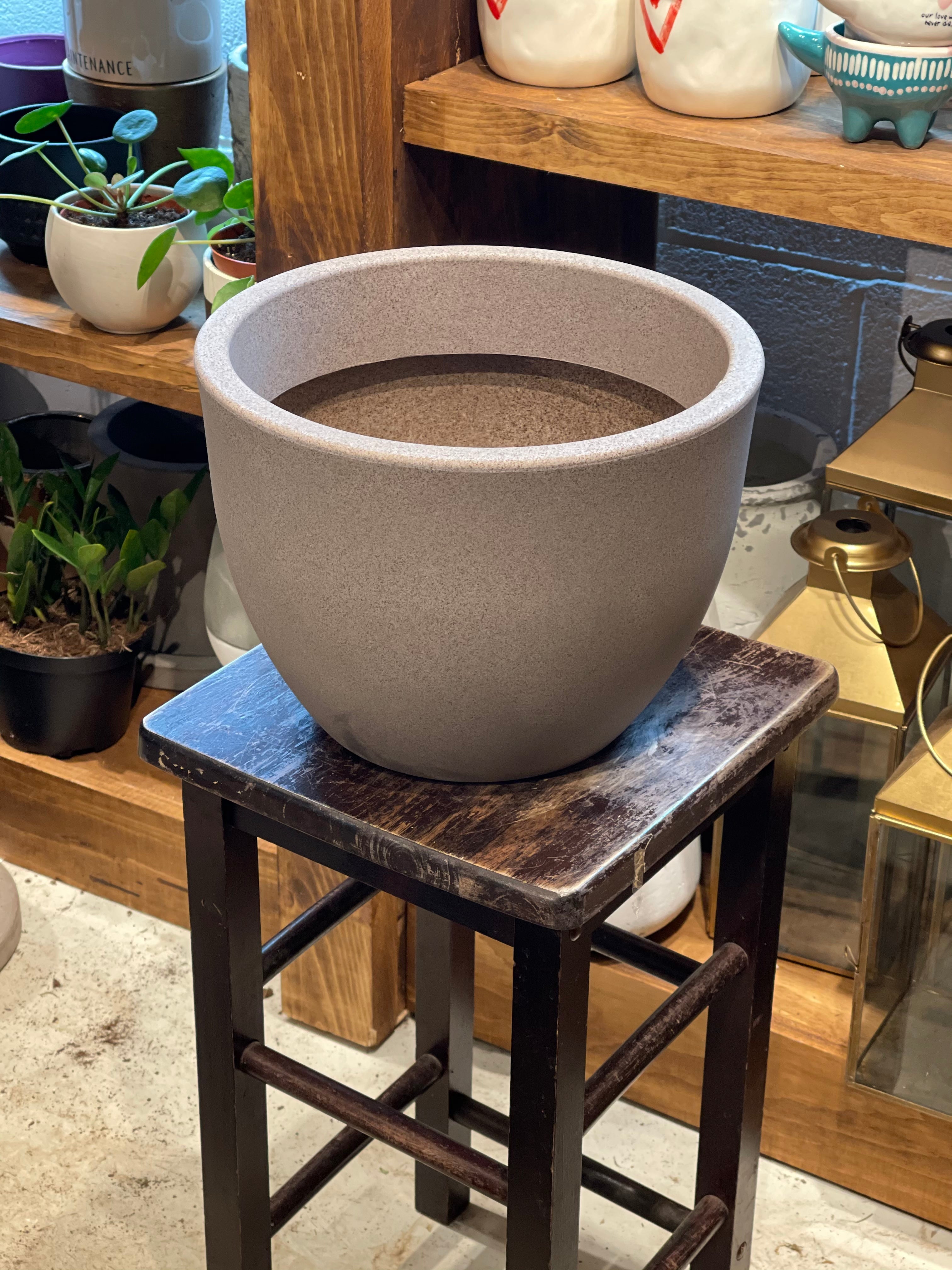 12” Indoor/Outdoor Havana Pot