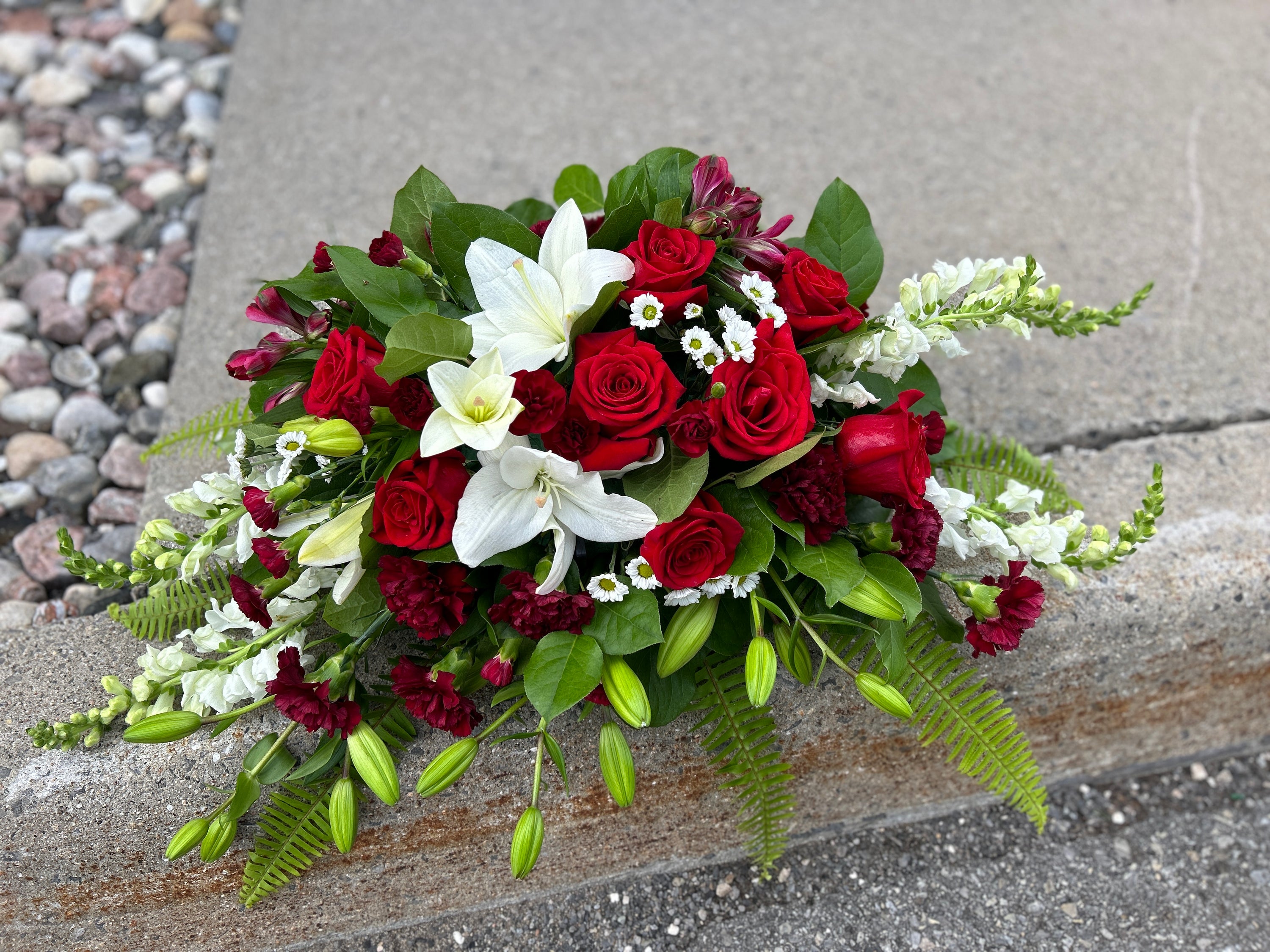 Share Your Love Story with Personalized Bouquets