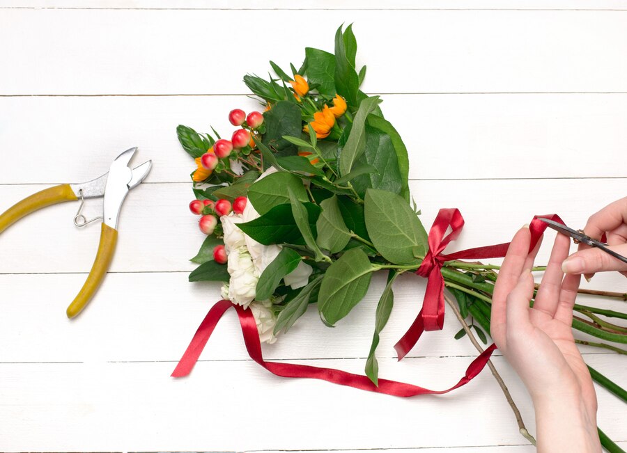Flower Care 101: Essential Tips and Tricks for Happy, Healthy Blooms