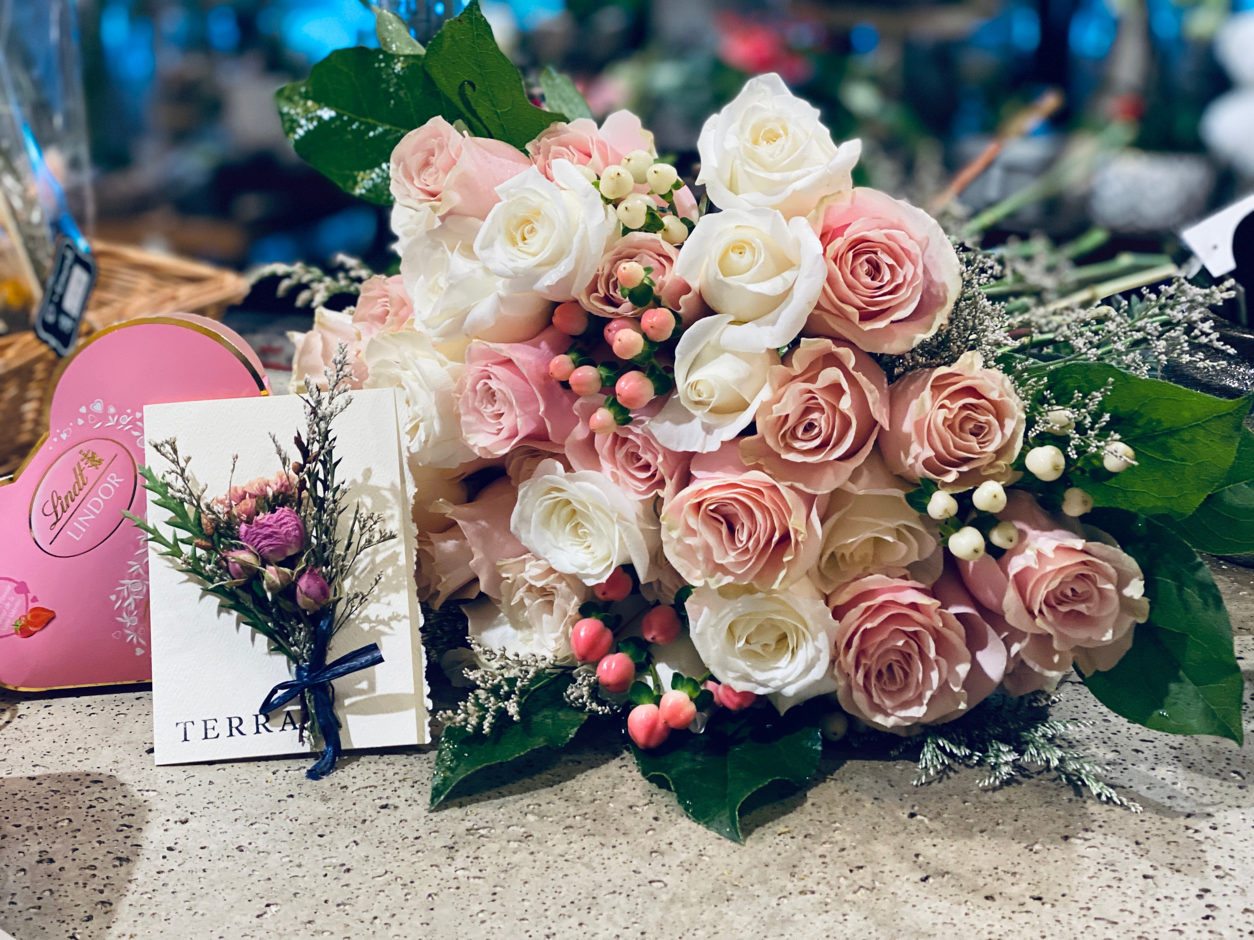 DAC Flower Delivery 新品未開封 Flower Delivery in Ottawa | Best Price | Same Day Delivery