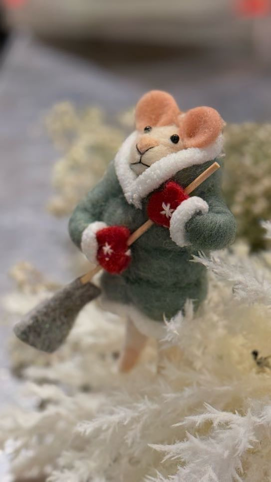 Mouse with Shovel Ornament