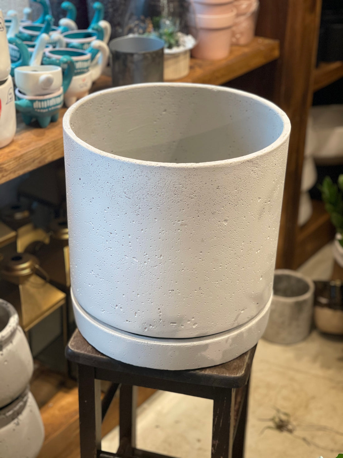 14” Grey Pot with Saucer