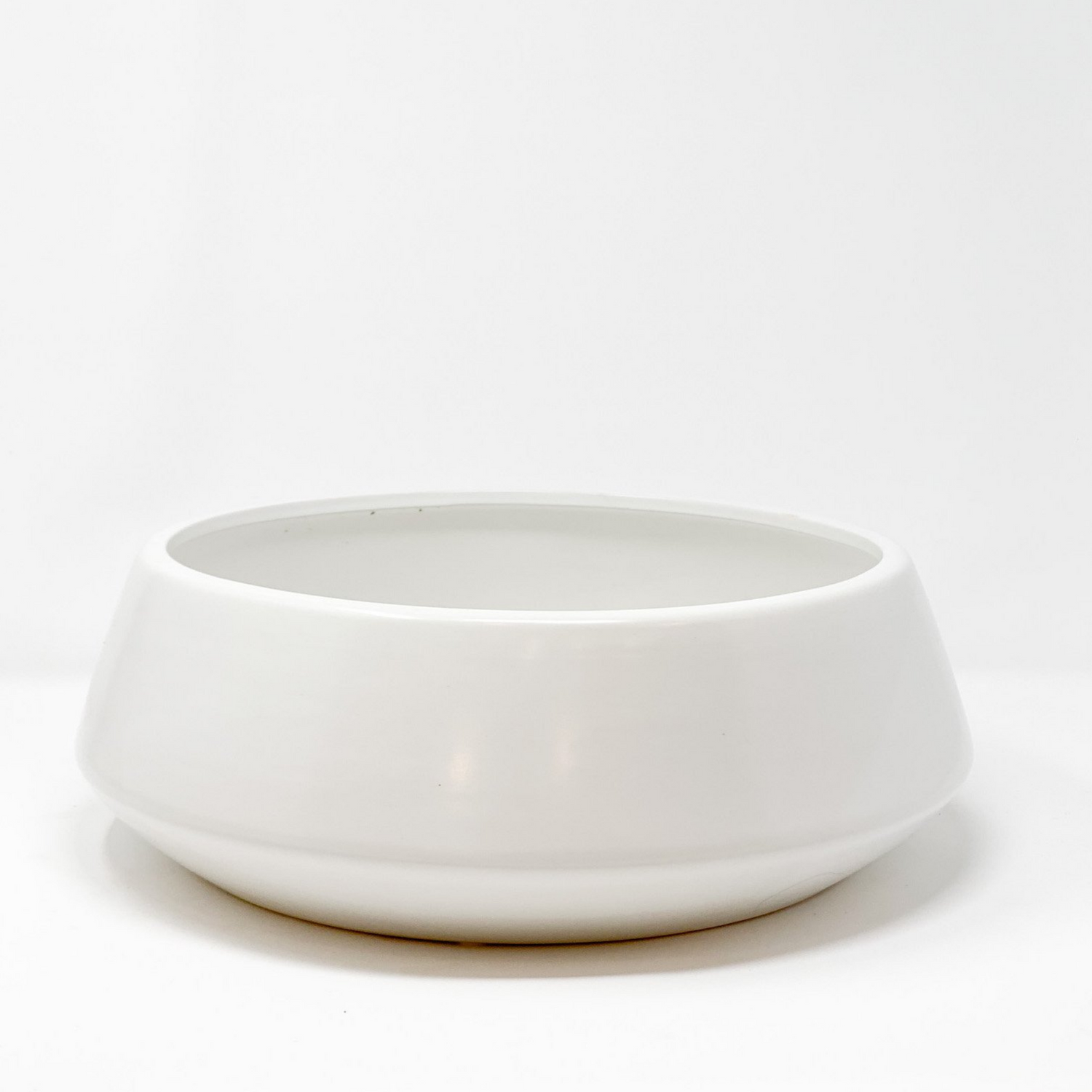 Large Modern black and white bowl pot